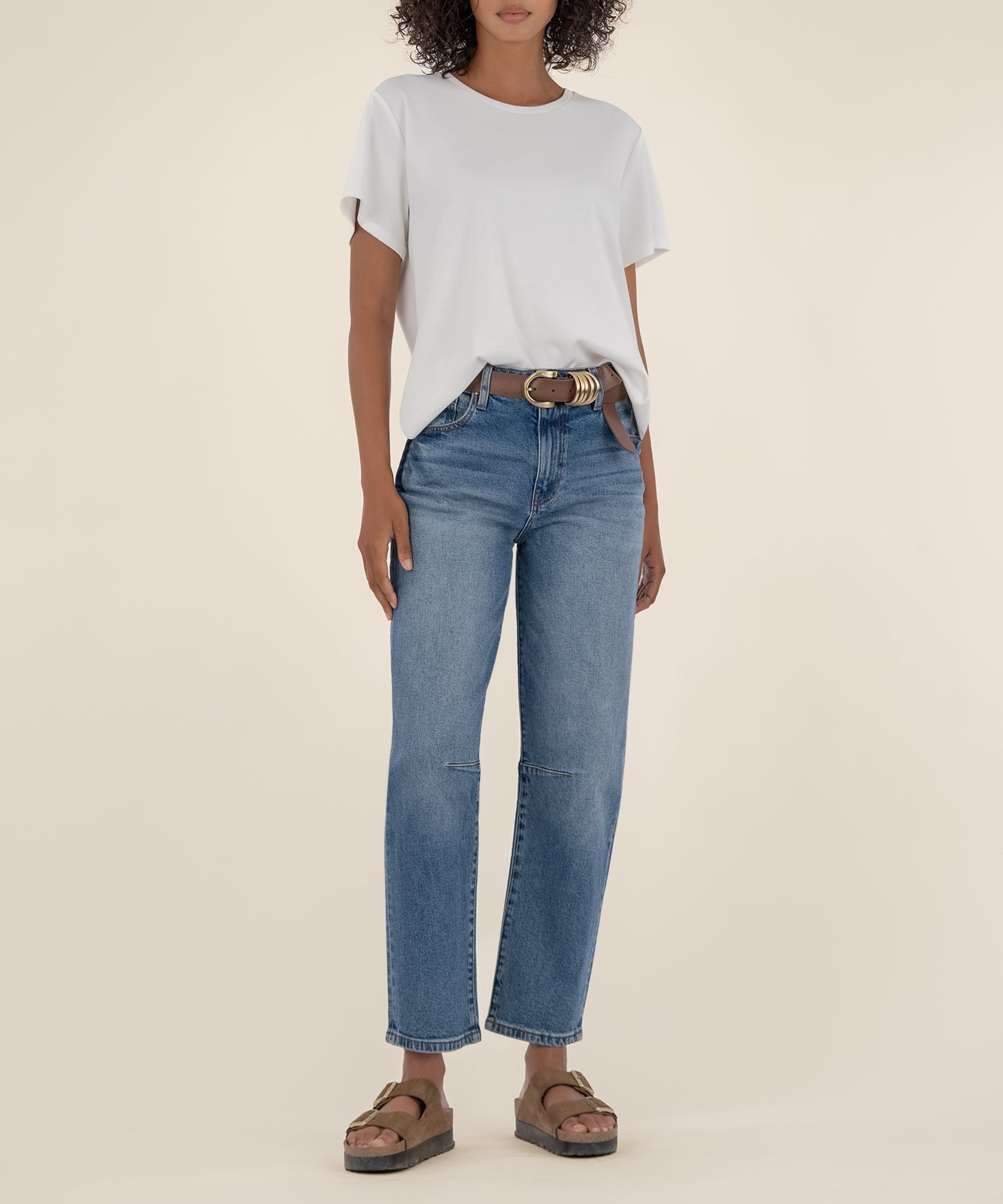 Ashley High Rise Slouchy Barrel Straight Leg - Improving W/Med Base Wash