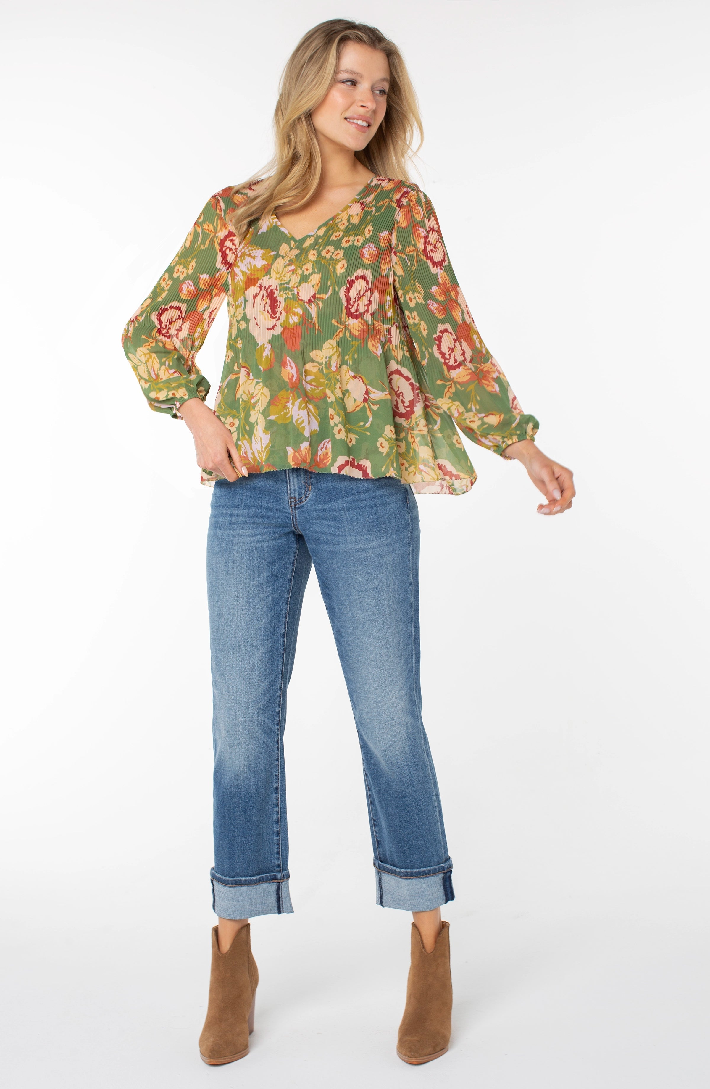 Long Sleeve V-Neck Pleated Top
